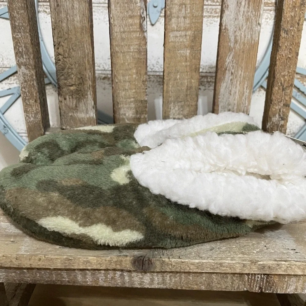 Great Northern  Knit Slipper Socks w/ Non-Slip Grippers for Adults/Youth - Camo